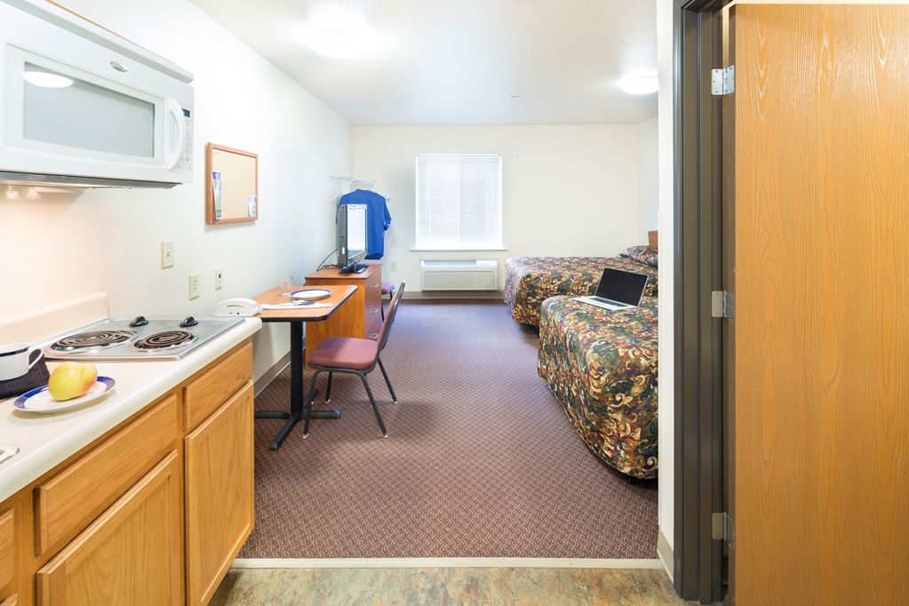 Woodspring Suites Holland - Grand Rapids Room photo