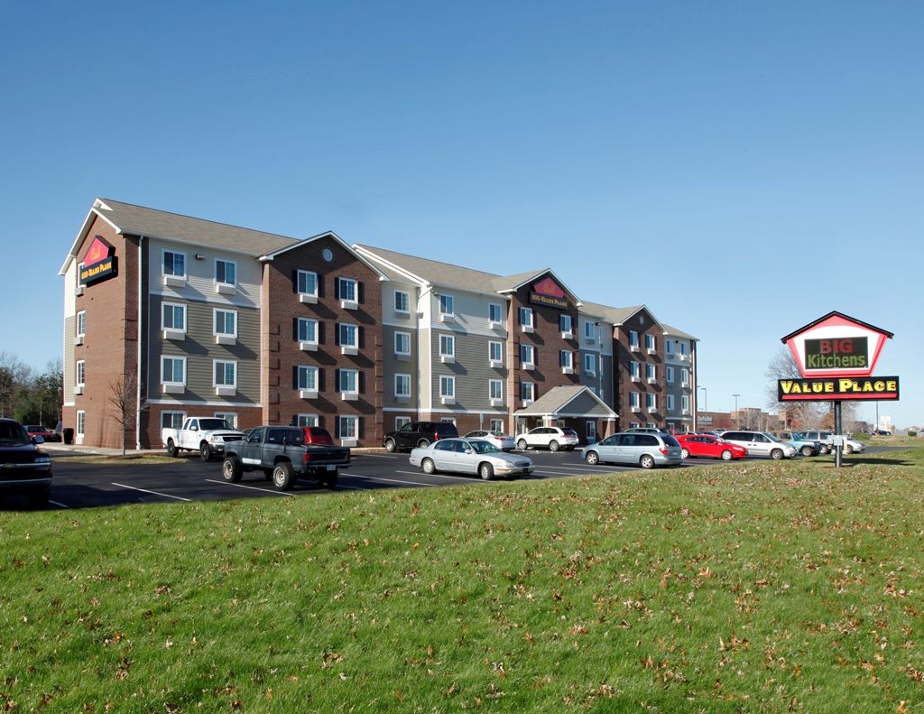 Woodspring Suites Holland - Grand Rapids Exterior photo