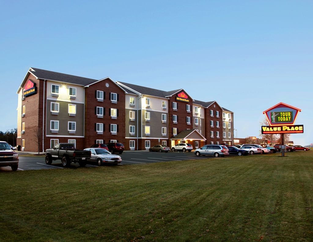 Woodspring Suites Holland - Grand Rapids Exterior photo